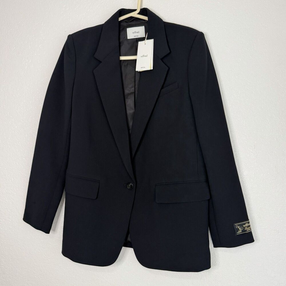 Aritzia Wilfred Generation Blazer Crepette Black Size 2 Minimalist Quiet Luxury - Picture 2 of 13